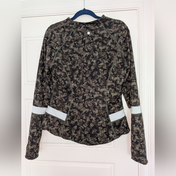 Lululemon Find Your Bliss Reversible Size 10 - Picture 3 of 7